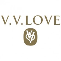V.V. LOVE MÁS LOGOTIPO