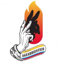 AGUARDIENTICO MÁS DISEÑO