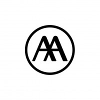 AA más logotipo